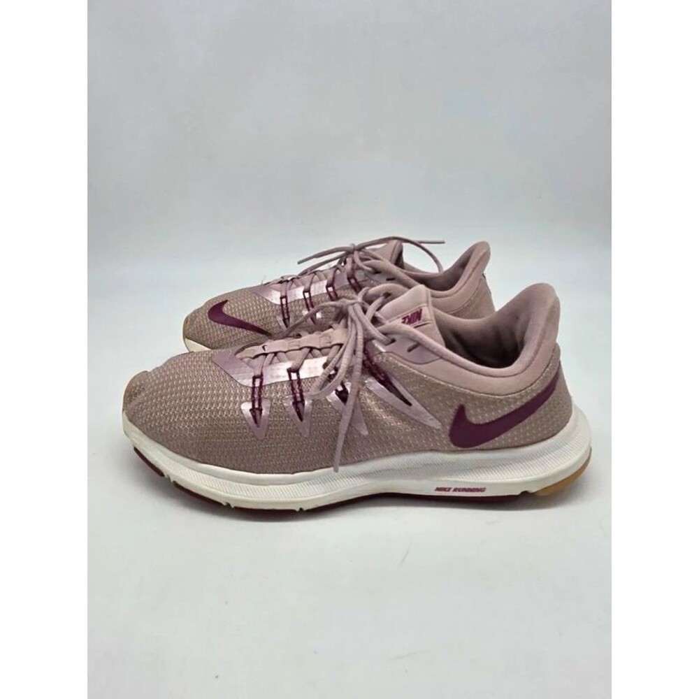 Nike Quest Running Shoes Plum Chalk True Berry Mauve Sneaker Size 8 BV6139-500